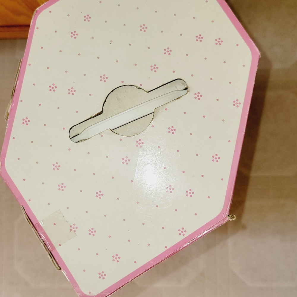 Never been open, Rare Vintage 20" Doll - Picture 9 of 10